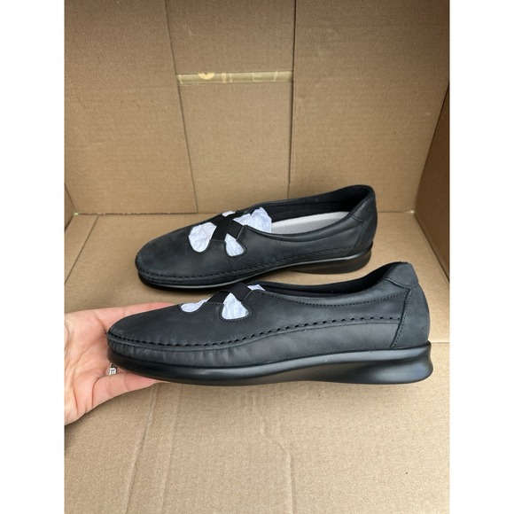 SAS Crissy Slip On Loafer Black Leather Tripad Cool Step Women's 8.5M NWOB - Picture 3 of 8